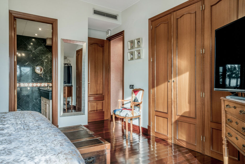 Penthouse Nueva Andalucía Málaga - image 10