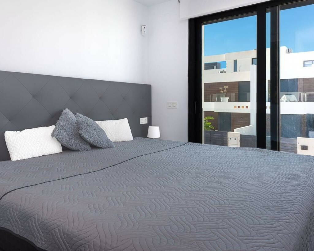 Detached Villa Benijofar Alicante - image 9