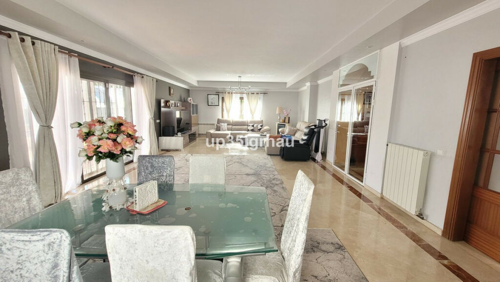 Detached Villa Bel Air Málaga - image 9