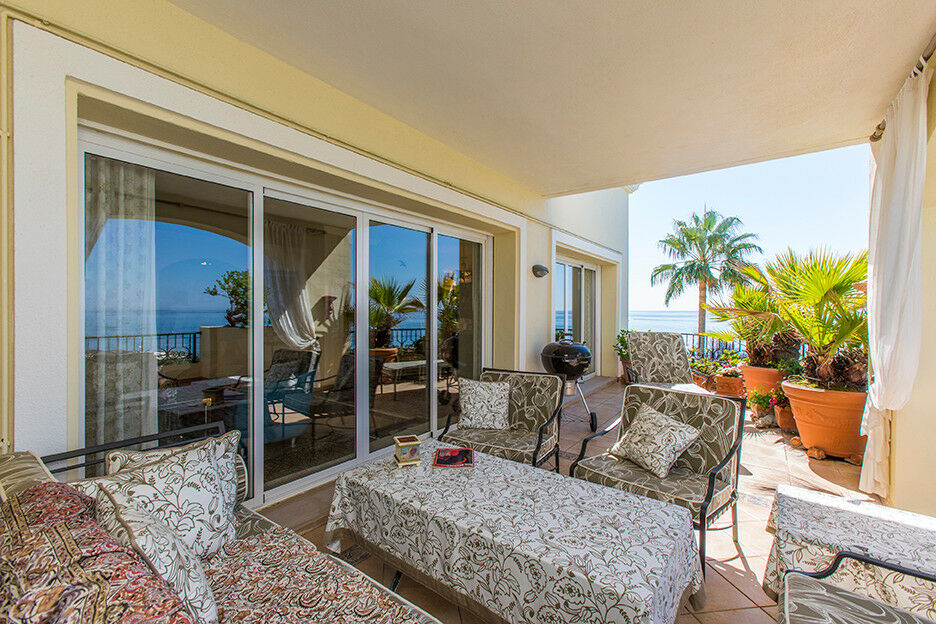 Penthouse Elviria Málaga - image 11