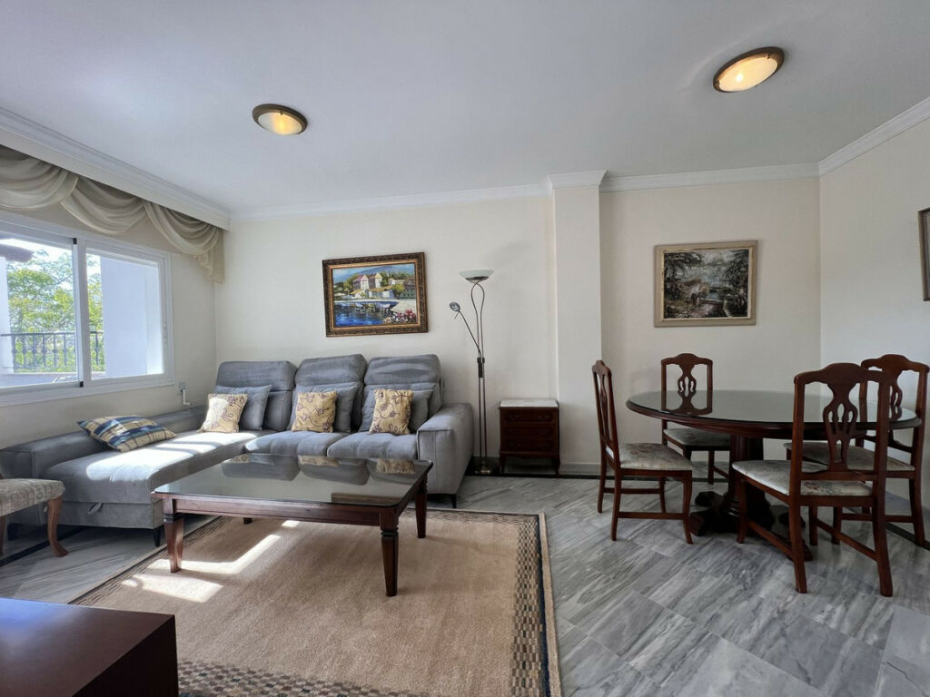 Penthouse The Golden Mile Málaga - image 10
