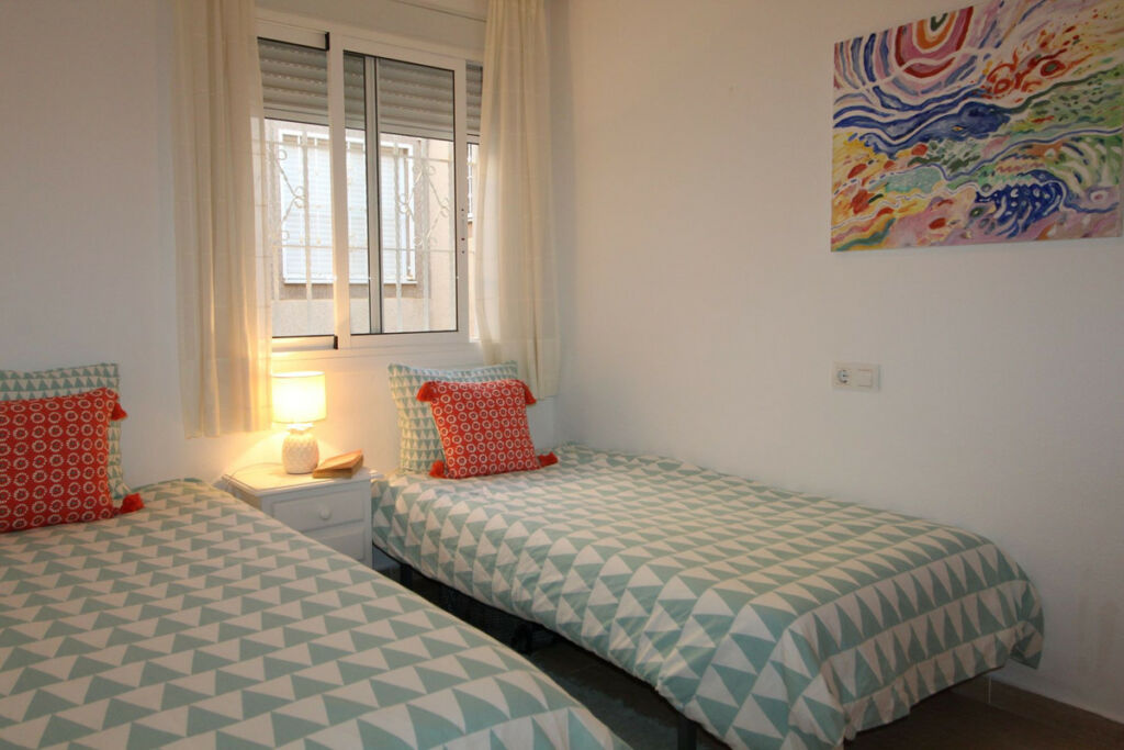 Townhouse Gran Alacant Alicante - image 9