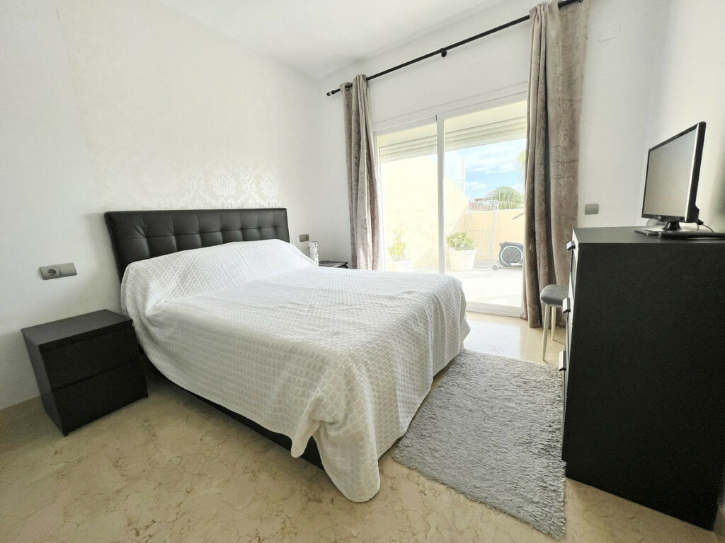 Penthouse New Golden Mile Málaga - image 9