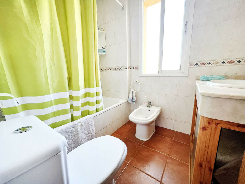Townhouse San Pedro de Alcántara Málaga - image 9