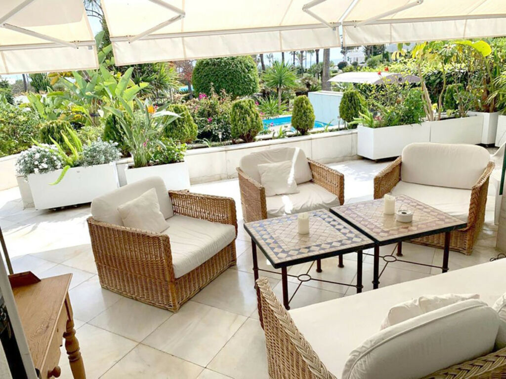 Ground Floor Apartment Puerto Banús Málaga - image 2