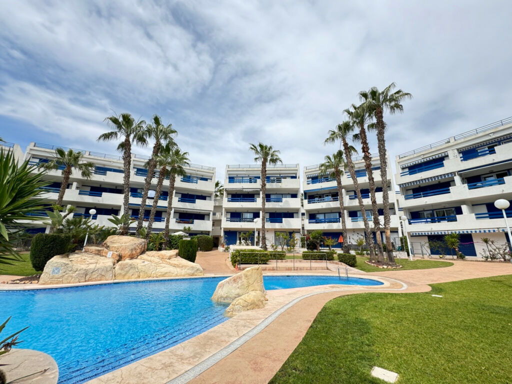 Middle Floor Apartment Playa Flamenca Alicante