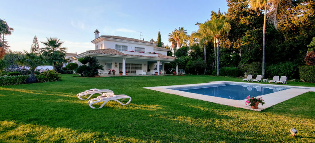 Detached Villa Guadalmina Baja Málaga