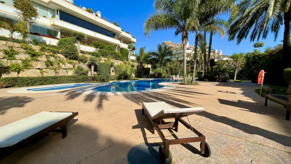 Ground Floor Apartment The Golden Mile Málaga - image 36