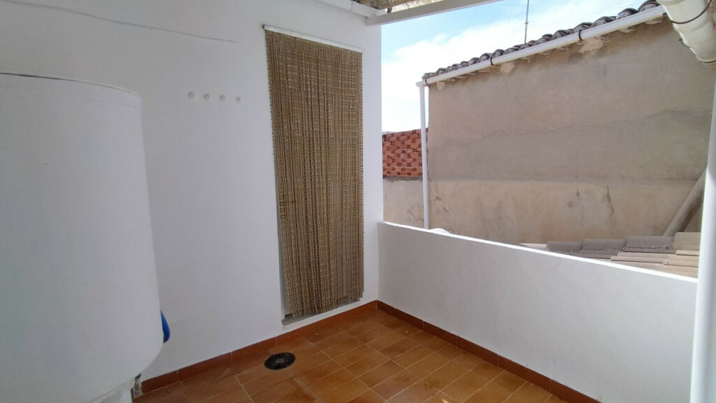 Townhouse Sax Alicante - image 10
