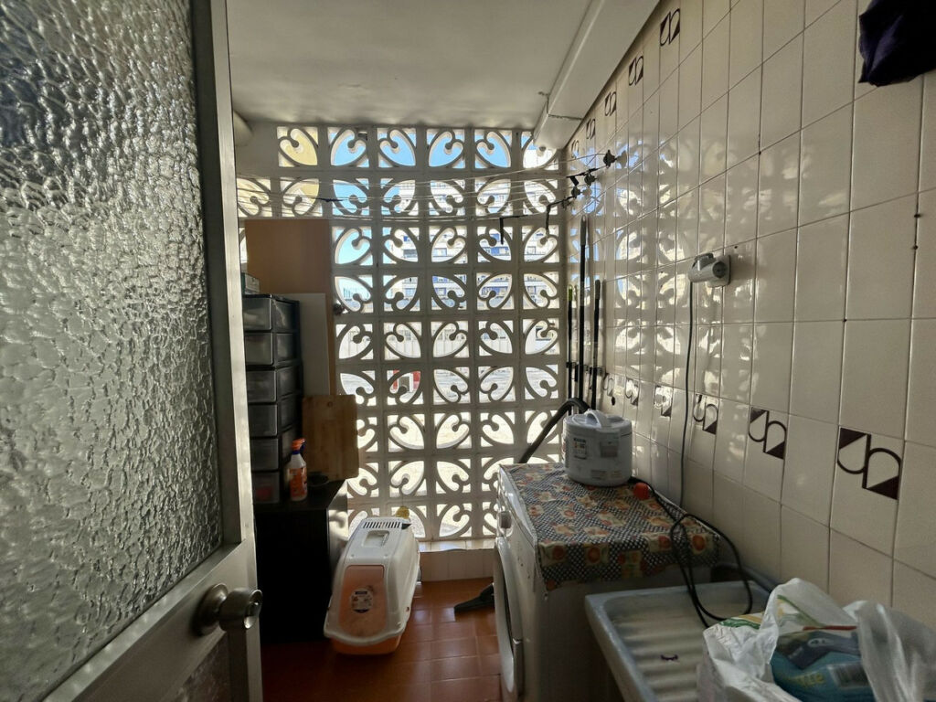 Middle Floor Apartment Torremolinos Centro Málaga - image 14