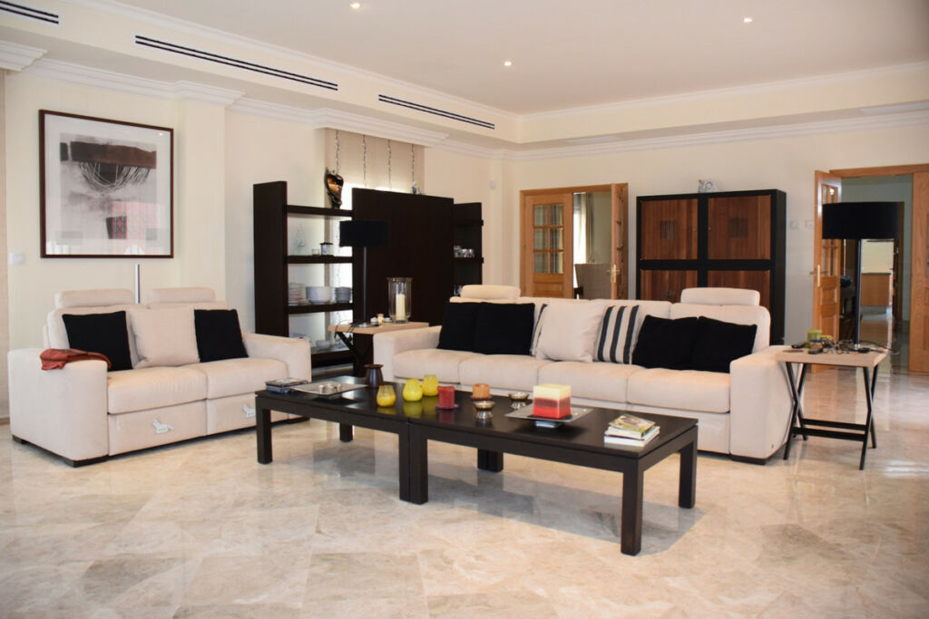 Detached Villa Santa Clara Málaga - image 11