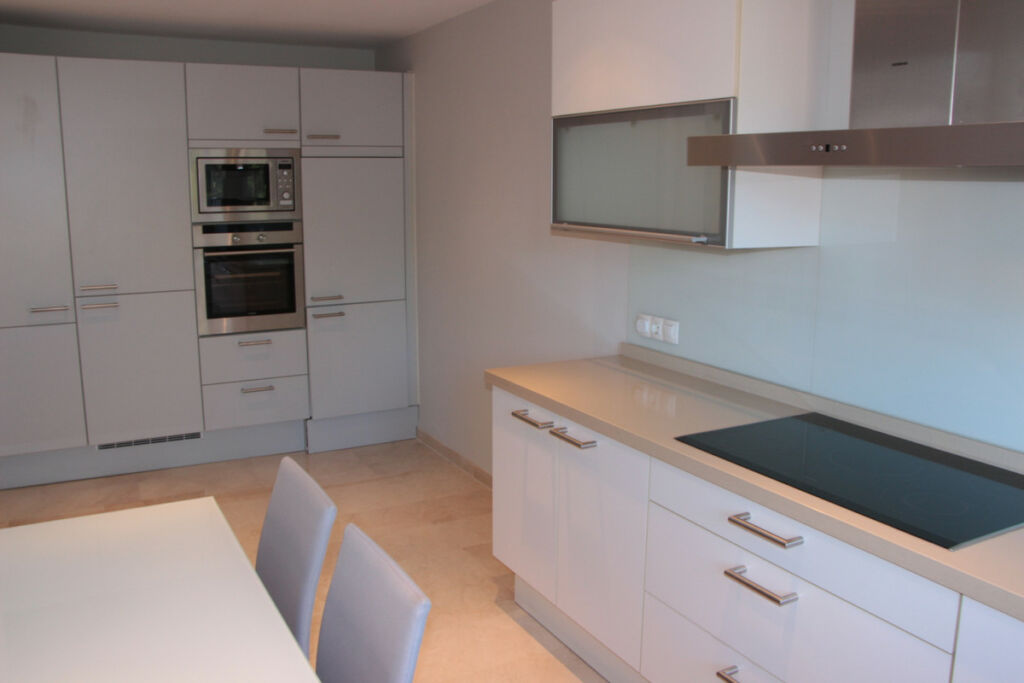 Middle Floor Apartment Marbella Málaga - image 10