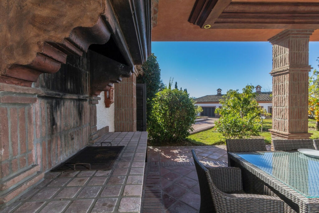 Detached Villa Costabella Málaga - image 10