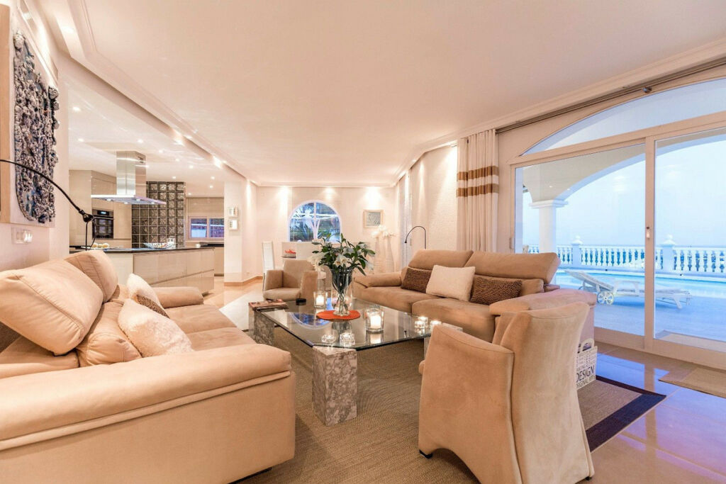 Detached Villa La Quinta Málaga - image 10