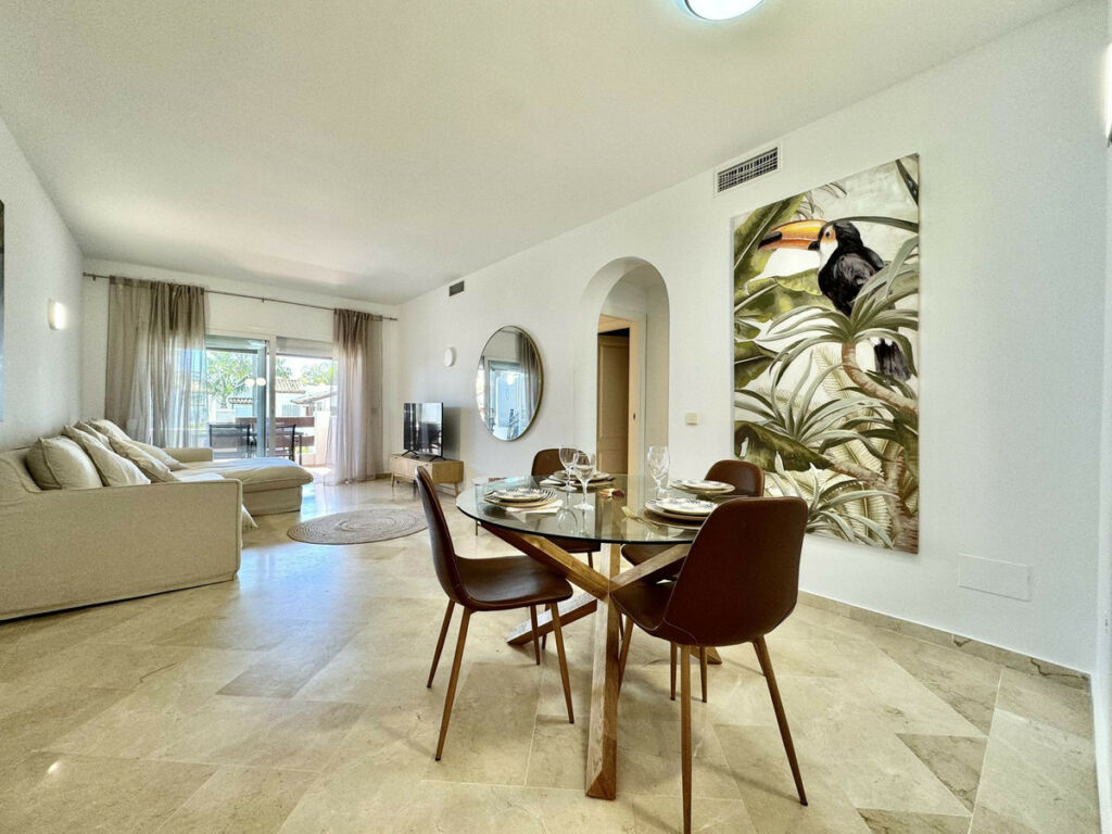Middle Floor Apartment Costalita Málaga - image 10