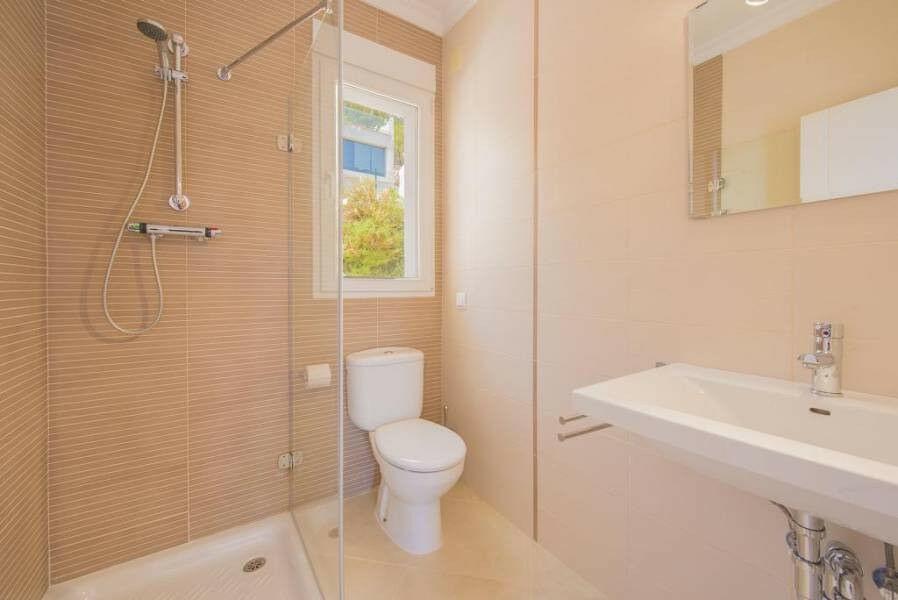 Detached Villa Calpe Alicante - image 10