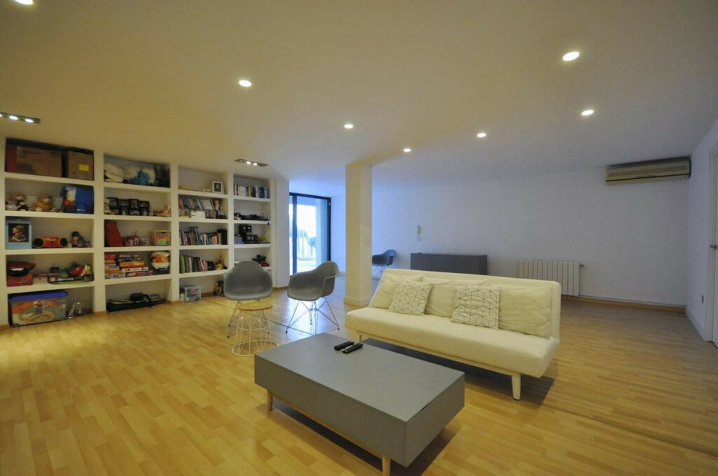 Detached Villa Nueva Andalucía Málaga - image 11