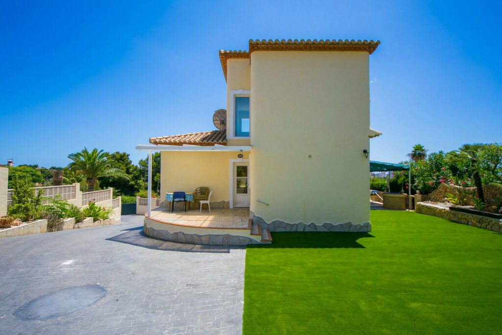 Detached Villa Calpe Alicante - image 11
