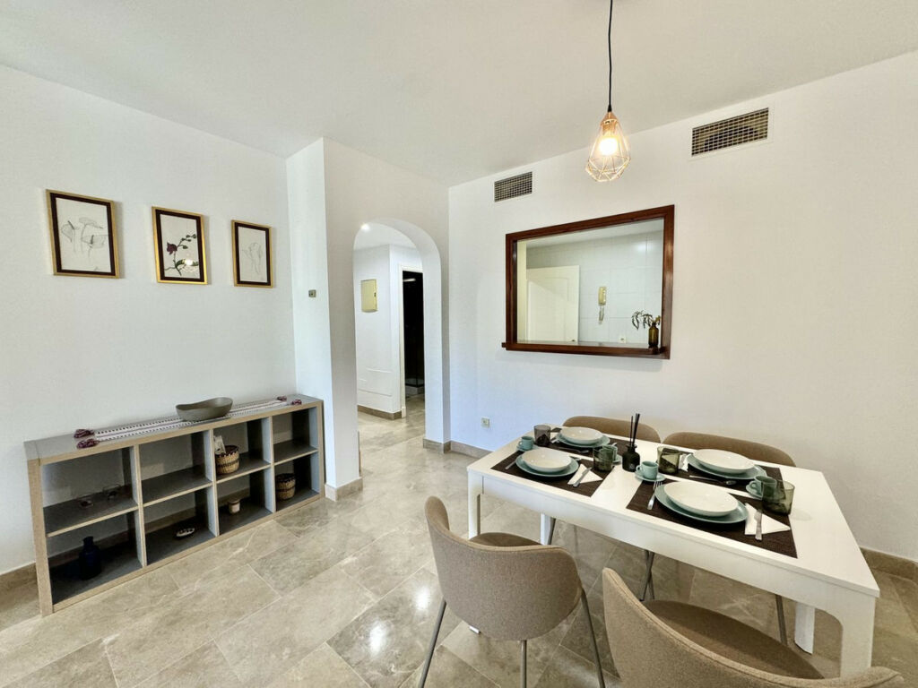 Ground Floor Apartment La Duquesa Málaga - image 11