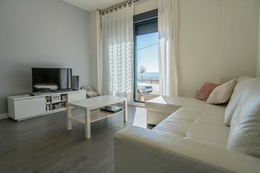 Middle Floor Apartment Benajarafe Málaga - image 11