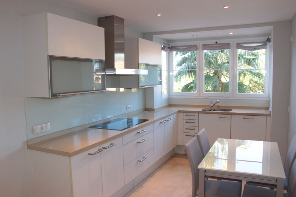 Middle Floor Apartment Marbella Málaga - image 11