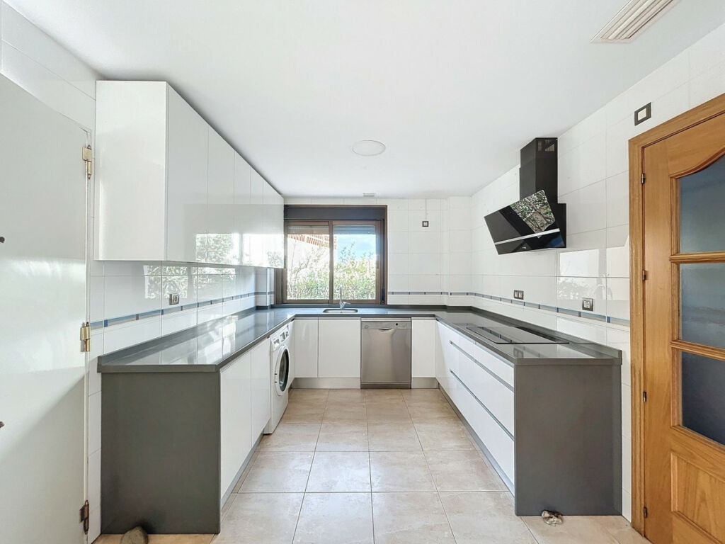 Semi-Detached House Caleta de Vélez Málaga - image 11