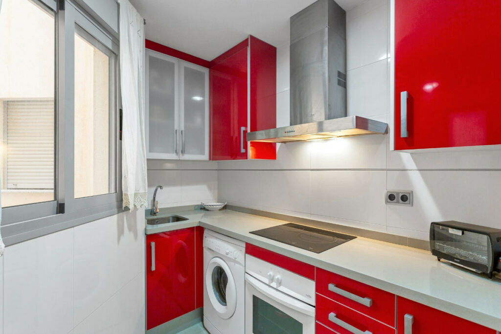 Middle Floor Apartment Torrevieja Alicante - image 12