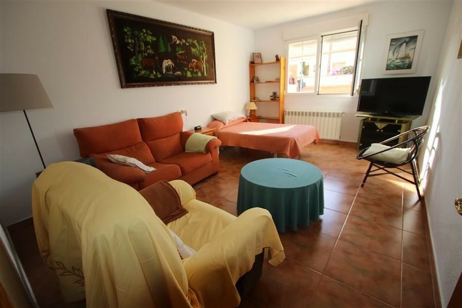 Detached Villa Los Pinos Alicante - image 12