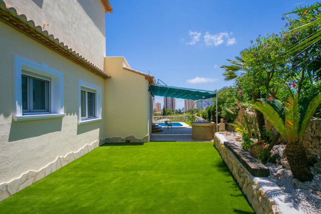 Detached Villa Calpe Alicante - image 12