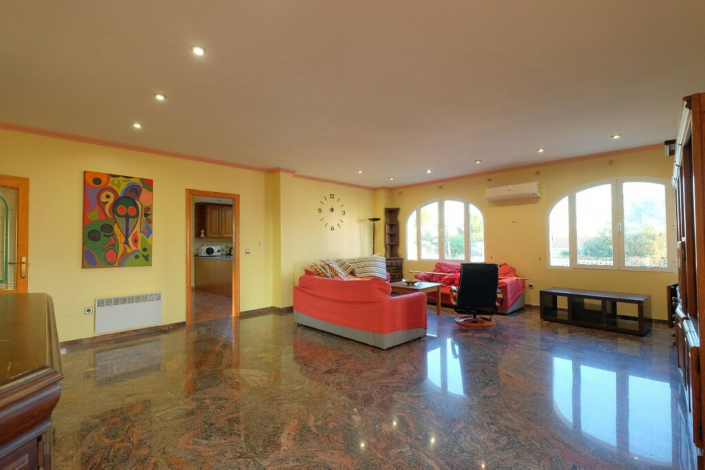 Detached Villa Calpe Alicante - image 12