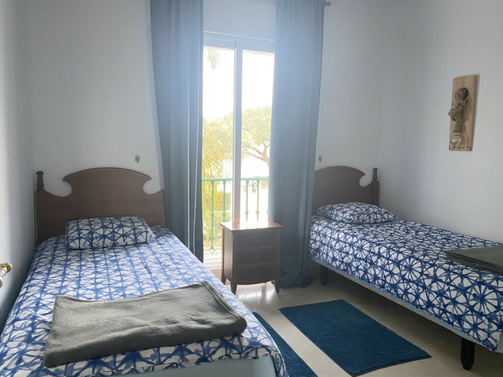 Middle Floor Apartment Carib Playa Málaga - image 12