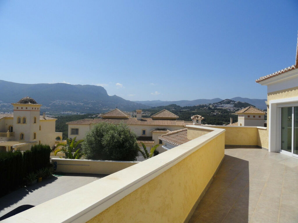 Detached Villa Calpe Alicante - image 12