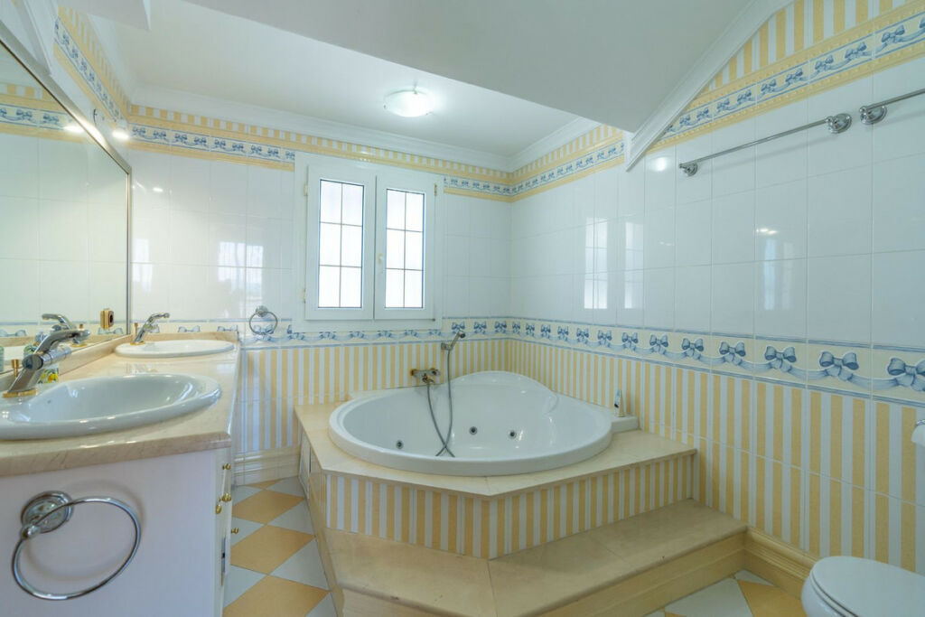 Penthouse Marbella Málaga - image 11