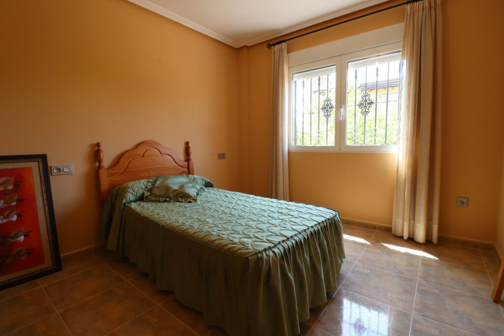 Detached Villa Algorfa Alicante - image 13