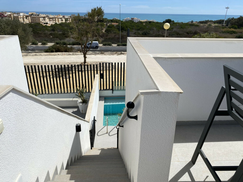 Detached Villa Guardamar del Segura Alicante - image 13