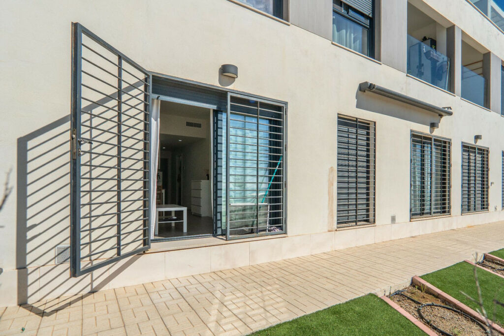 Middle Floor Apartment Benajarafe Málaga - image 13