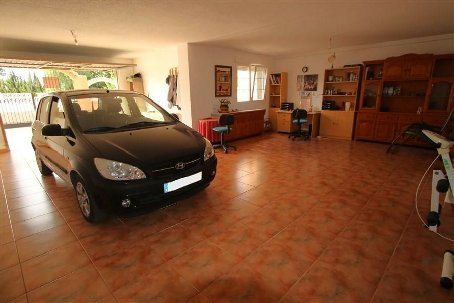 Detached Villa Los Pinos Alicante - image 13