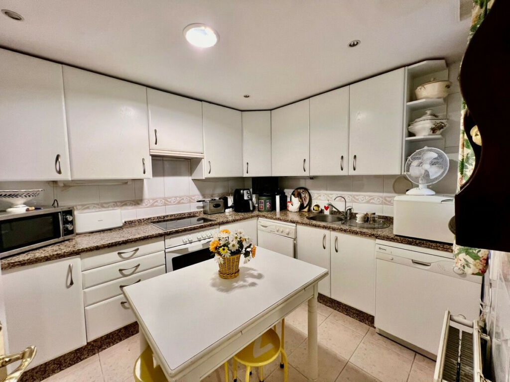 Duplex Guadalmina Alta Málaga - image 13