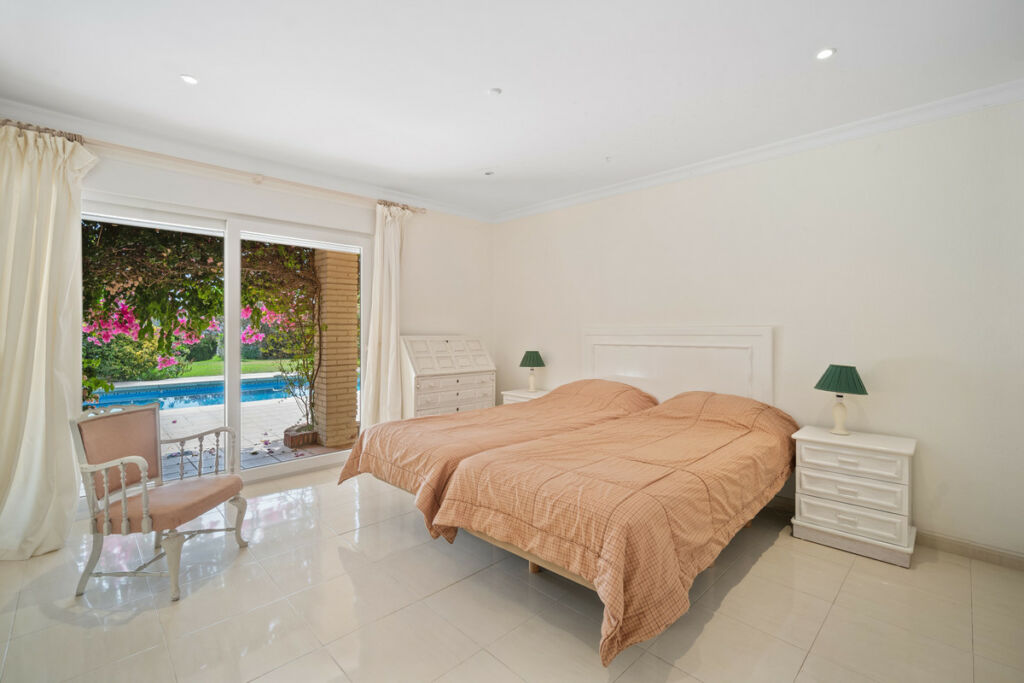Detached Villa Guadalmina Alta Málaga - image 16