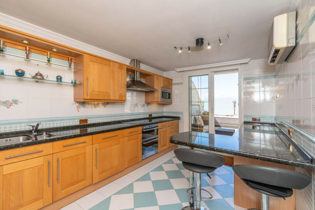 Penthouse Marbella Málaga - image 6