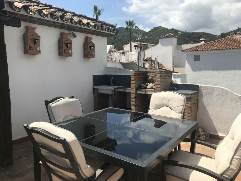 Townhouse Benahavís Málaga - image 13