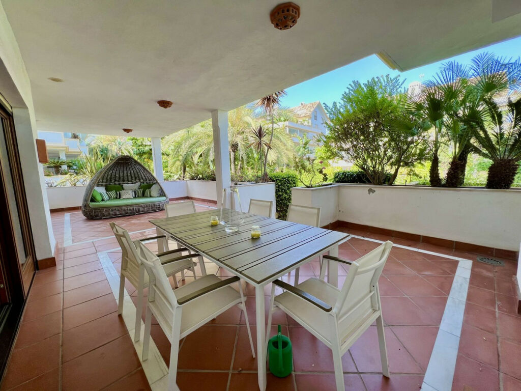 Ground Floor Apartment The Golden Mile Málaga - image 13