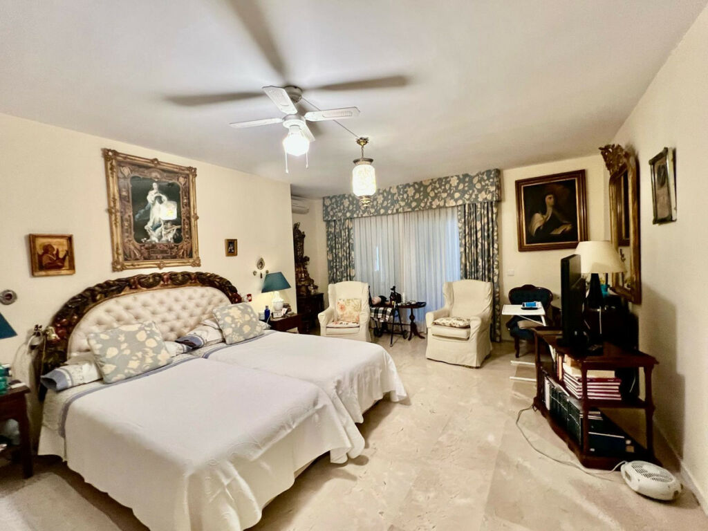 Duplex Guadalmina Alta Málaga - image 14