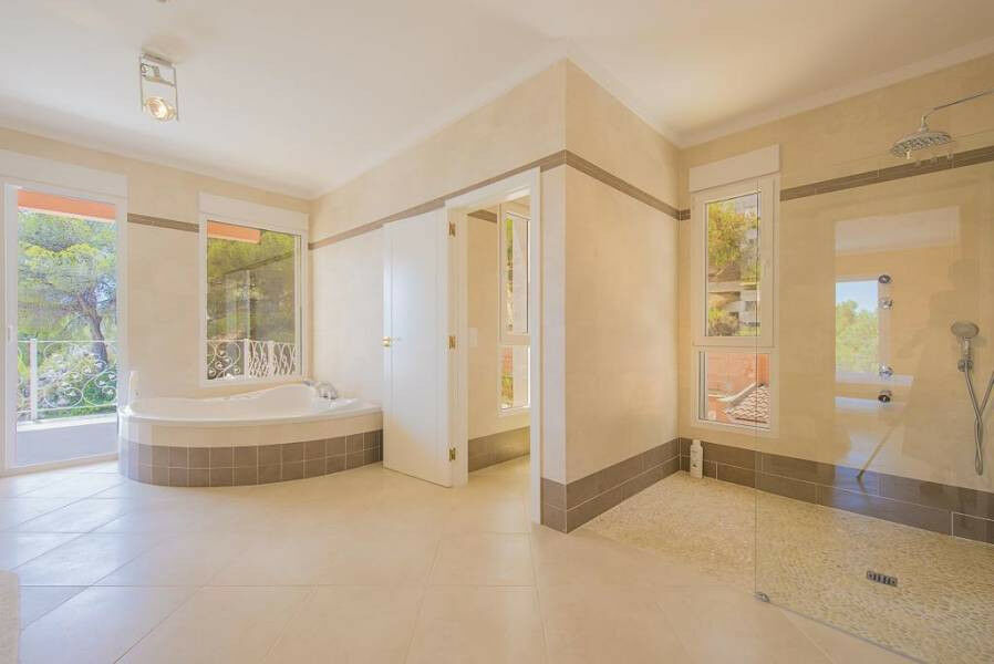 Detached Villa Calpe Alicante - image 14