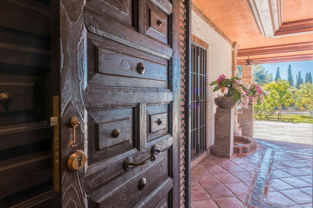 Detached Villa Costabella Málaga - image 14
