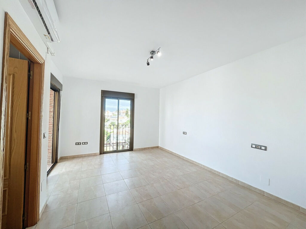 Semi-Detached House Caleta de Vélez Málaga - image 14