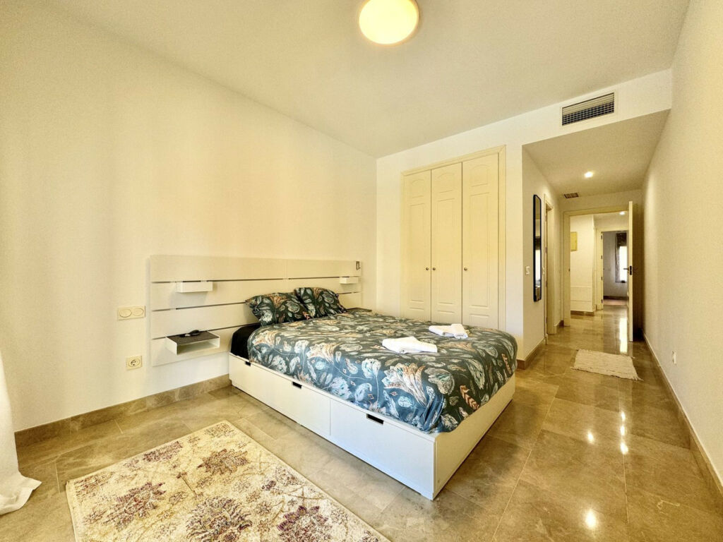 Ground Floor Apartment La Duquesa Málaga - image 14