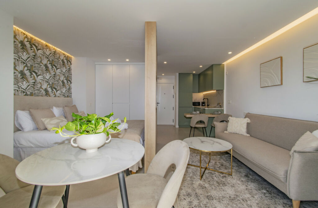 Middle Floor Apartment Marbella Málaga - image 14