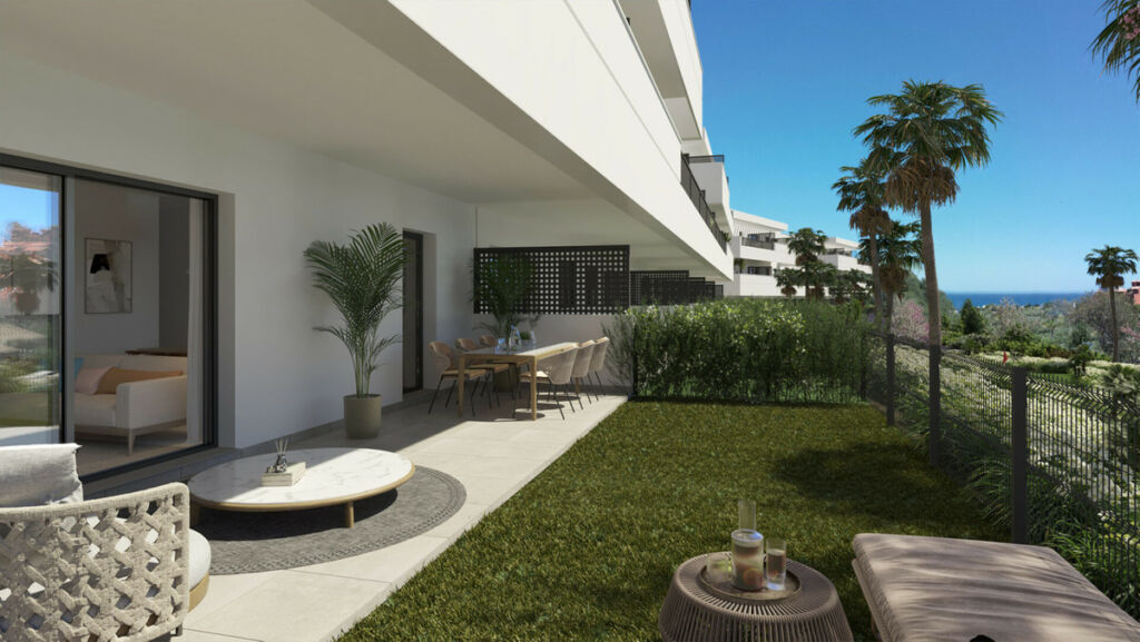Middle Floor Apartment Estepona Málaga - image 15