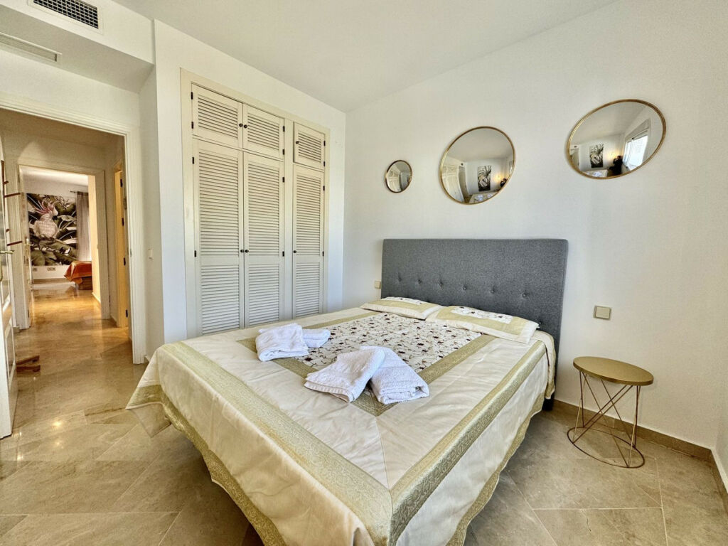 Middle Floor Apartment Costalita Málaga - image 15